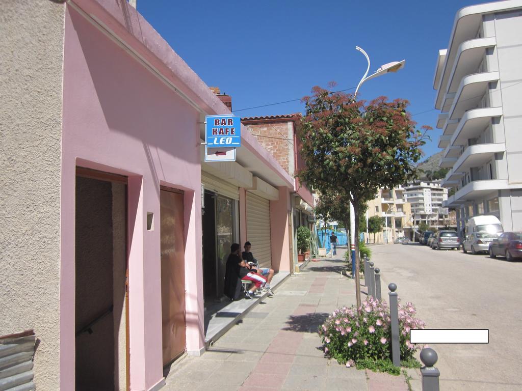 Guest House And Tavern Leo Sarandë Exteriér fotografie