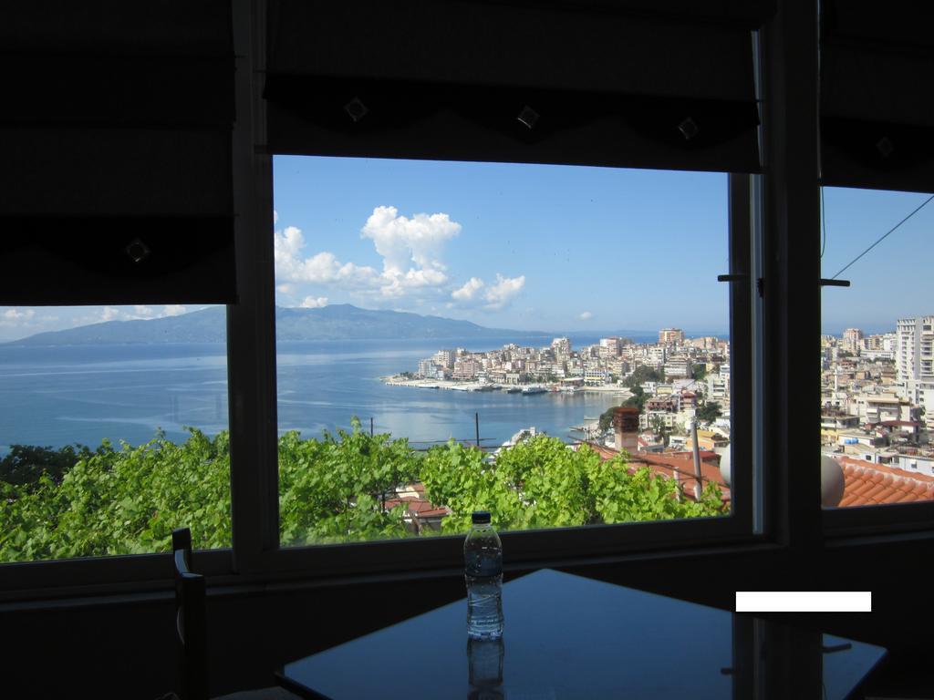 Guest House And Tavern Leo Sarandë Exteriér fotografie