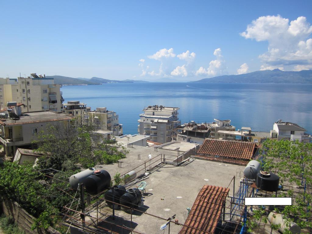 Guest House And Tavern Leo Sarandë Exteriér fotografie